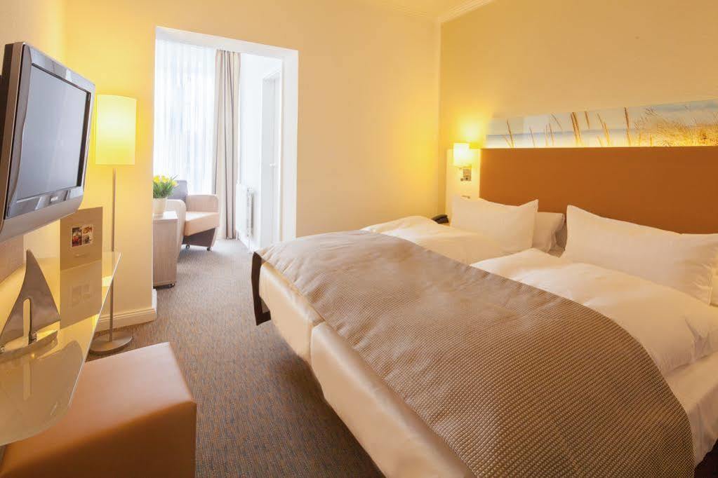 Hotel Erholung Kellenhusen Zewnętrze zdjęcie